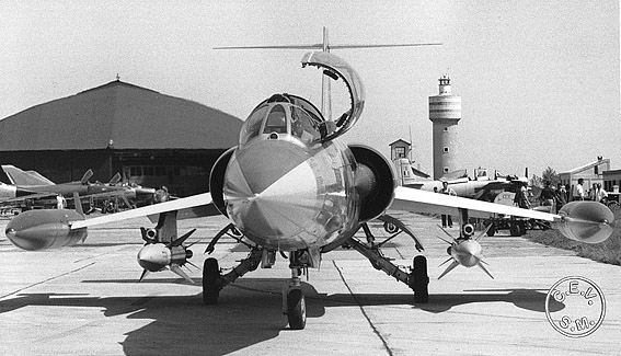 f-104-as-30.jpg