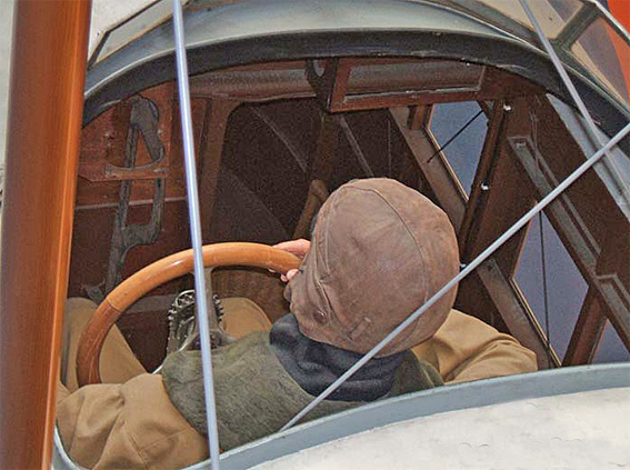 Cockpit goliath